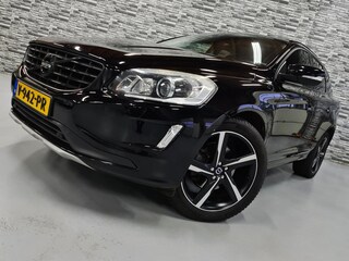 Volvo XC60 2.4 D5 AWD *Grijs kenteken*Camera*Panodak*Leder*!