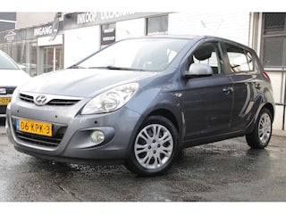 Hyundai i20 1.4i DynamicVersion / Airco / Parkeersensoren / Nieuwe Oliebeurt /