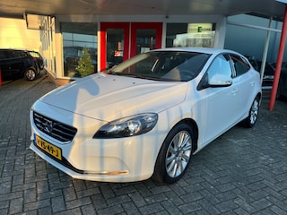 Volvo V40 1.6 T2 120PK Lichtmetalen velgen onderhoudshistory