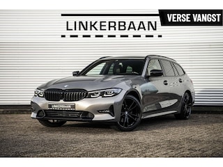 BMW 3-serie Touring 320i | Sportline | Leder | LED | Trekhaak | 19 inch | NL Auto |