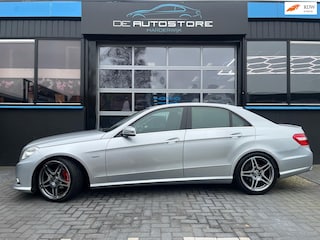Mercedes-Benz E-klasse 200 Amg Pakket e63 Look leder navi Cruise Pdc carbonpakket Xenon Nieuwe ketting!!!
