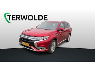 Mitsubishi Outlander 2.4 PHEV Intense+ | Schuif-/kanteldak | Trekhaak | Half leder |
