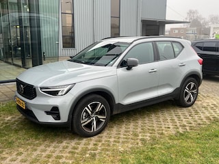 Volvo XC40 2.0 B3 Plus Dark Automaat  ( Auto wordt gepoetst )