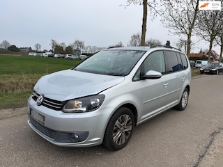 Volkswagen Touran 1.2 TSI Highline BlueMotion 7p./ 130.00 Km!/ lichte schade