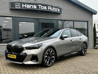BMW 530e M Sport Pro Edition / Panorama / HUD / Adapt Crc / H&K