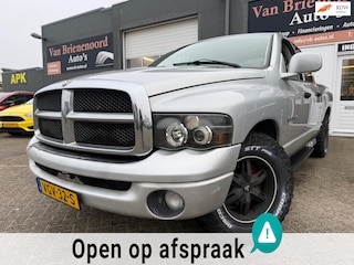 Dodge Ram 1500 In automaat en leer en met trekhaak en cruise controle en airco