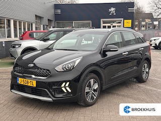 Kia Niro 1.6 GDi Hybrid DynamicLine Trekhaak | Stoelverwarming | Camera | Carplay | 16" Lichtmetaal | Leder/Stof | Adaptieve Cruise | Achteruitrijcamera | Airco (automatisch) | Apple Carplay/Android Auto|telefoonintegratie premium