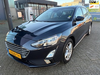 Ford Focus Wagon 1.0 EcoBoost Trend Edition Business / Camera / Trekhaak / Carplay
