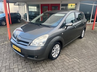 Toyota Corolla Verso 2.2 D-4d