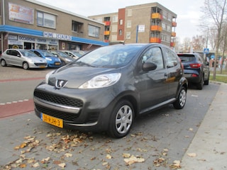 Peugeot 107 1.0 12V 68PK 5Drs Airco