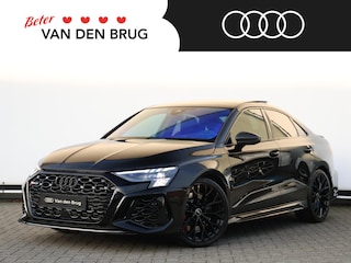 Audi A3 Limousine quattro 2.5 TFSI | Pano | B&O | Head up | Carbon afwerking interieur | Matrix LED | Elektr. verstelbare voorstoelen | Carbon spiegelkappen |