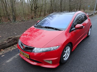 Honda Civic 1.8 V-TEC Executive R-type