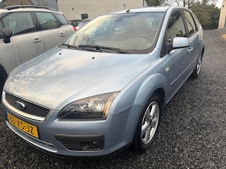 Ford Focus 1.6-16V Futura KM 175021 MET NAP