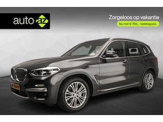 BMW X3 xDrive20i Panoramadak / Trekhaak / Sportstoelen / Park -assist / LED / Harman-Kardon / Head-up / Alu wielen 19 inch