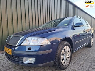 Skoda Octavia Combi 1.6 FSI Elegance Attractive Business Nieuwe APK