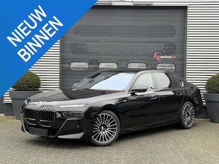 BMW 740d xDrive M-Sport | 360* Camera | Massage | Bowers & Wilkins | Head-Up Display | Panoramadak |