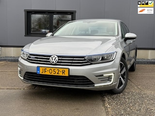 Volkswagen Passat 1.4 TSI GTE / TREKHAAK / Camera nette auto
