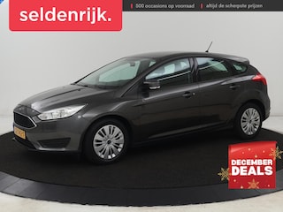 Ford Focus 1.0 Trend | Origineel NL | Trekhaak | Airco | Radio/CD | Elektrische ramen
