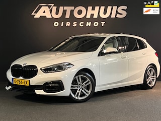 BMW 118i Executive Edition Led/ Carplay/ Navi/ Shadowline/ PDC/ Clima/ Cruise control
