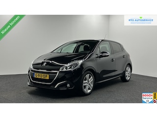 Peugeot 208 1.2 PureTech Signature TREKHAAK NAVI CARPLAY.
