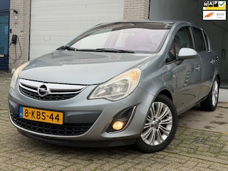 Opel Corsa 1.4-16V Cosmo/5drs/nap/3e EIG/ dealeronderhouden/1jaar apk//pdc/airco/zeer nette auto.