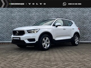 Volvo XC40 1.5 T2 Momentum | Cruise Control | Camera | Trekhaak | Stoelverwarming | Climate | Parkeersensoren Voor + Achter |