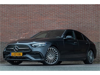 Mercedes-Benz C-klasse 200 Launch Edition AMG Line, Leder, Camera, Stoelverwarming, Carplay, Sfeerverlichting, Park Assist, Navigatie.