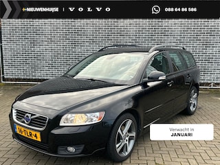 Volvo V50 2.0 Limited Edition | Trekhaak | Lederen bekleding | Stoelverwarming | Roofrails | Cruise control | Climate control |