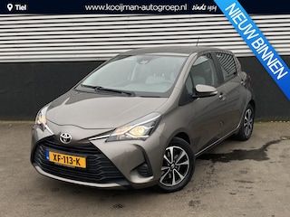 Toyota Yaris 1.5 VVT-i Active Zeer nette NL-auto, boekjes compleet, lage KM stand! Achteruitrij camera, cruise control, start/stop systeem, centrale deurvergrendeling