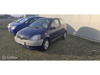 Toyota Yaris 1.0-16V VVT-i Terra