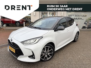 Toyota Yaris 1.5 Hybrid Executive | HUD | JBL | Panoramadak | Sensoren V/A |