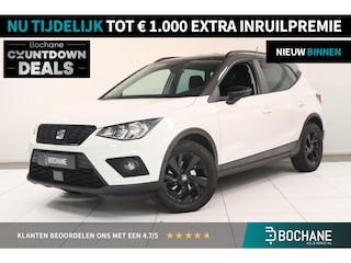 Seat Arona 1.0 TSI Style Business Intense | Camera | Trekhaak | Stoelverwarming | Navigatie | Climate control | Dodehoek detectie |