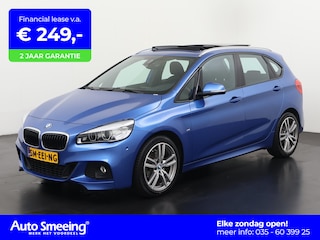 BMW 2-serie Tourer 220i M Sport Shadow | Panoramadak | Trekhaak | Camera | Zondag open!