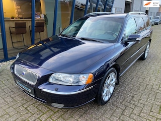 Volvo V70 2.4 Momentum Automaat 170PK