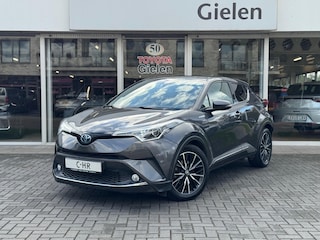 Toyota C-HR 1.8 Hybrid First Edition | Eerste eigenaar, Trekhaak, JBL, Stoelverwarming, 18 inch, Keyless, Chroom pakket, Nieuw geleverd!