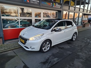 Peugeot 208 1.2 PureTech 82PK 5D Style Pack Plus All-in prijs + 6 mnd garantie.