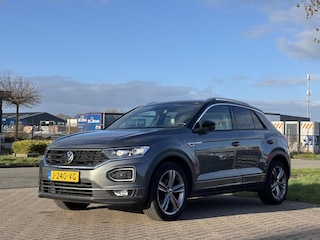 Volkswagen T-Roc 1.5 TSI Sport Business R trekhaak acc camera