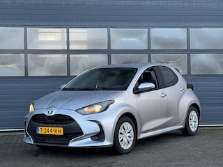 Toyota Yaris 1.5 HYBRID ACTIVE I AUTOMAAT I APPLE CARPLAY I P-CAMERA I ADAPT. CRUISE CONTROL