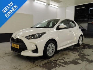 Toyota Yaris 1.5 HYBRID ACTIVE I AUTOMAAT I APPLE CARPLAY I P-CAMERA I ADAPT. CRUISE CONTROL