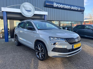 Skoda Karoq 1.5 TSI 150pk Sportline Business met Pano, Trekhaak en Verwarmingspakket