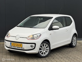 Volkswagen Up 1.0 move up! BlueMotion | CRUISE | TREKHAAK |