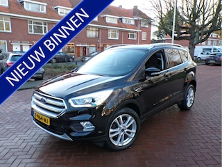 Ford Kuga 1.5 EcoBoost 150PK.... NAVI CAMERA TEL CRUISECONT TREKHAAK.....