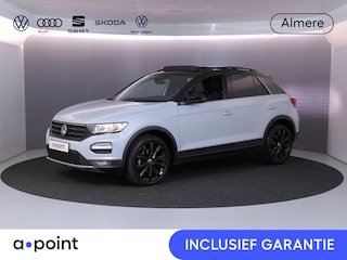 Volkswagen T-Roc 1.5 TSI Sport 150 pk Automaat (DSG) | Navigatie via App | Panoramadak | Parkeersensoren | Black Style pakket | Stoelverwarming |