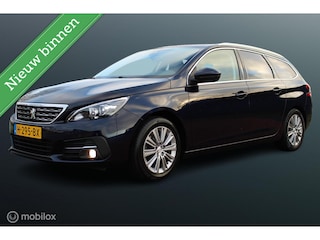 Peugeot 308 SW 1.2 PureTech Blue Lease Premium, Afneembare Trekhaak, Panodak, Cruise, Clima, Navi, app connect, Pdc voor + achter + camera, Donker glas, Distributie vervangen !