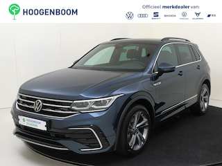 Volkswagen Tiguan 1.4 TSI eHybrid R-Line Business | SoH 90% | Trekhaak | Achteruitrijcamera | Parkeerassistent | 3-zone airco | Dodehoek detectie | Keyless | Adaptieve cruise control | CarPlay |
