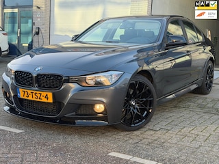 BMW 320i Executive/ AUTOMAAT/ M pakket/ nap/ dealeronderhouden/ 1jaar apk/ volle opties.