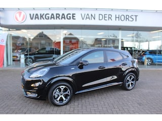 Ford Puma 1.0-125pk EcoBoost Mild-Hybrid ST-Line. Mooie luxe hoogzitter ! Slechts 9.950km ! Autm. airco, adapt. cruise control, stoel-, stuur- en voorraamverw., navigatie, telefoonvoorb., LM wielen, elektr. achterklep, LED verl., camera, pdc v+a etc.
