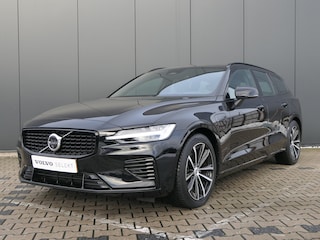 Volvo V60 T6 Plug-in hybrid AWD Plus Dark | Trekhaak | Harman/Kardon | Verwarmbare Stoelen / Stuurwiel | 360° Camera |