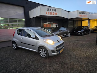 Peugeot 107 1.0-12V Urban Move AIRCO APK