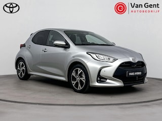 Toyota Yaris 1.5 Hybrid Dynamic | Apple Carplay / Android Auto | Dodehoek detectie | Parkeersensoren voor/achter | Stoel-/stuurverwarming | Adaptive Cruise | Clima | Keyless | Camera | 16 inch